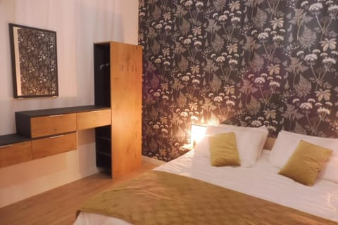 Living room, Bedroom