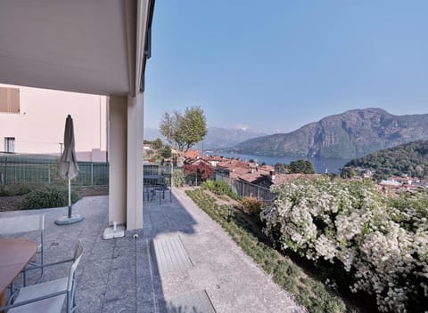 Property building, Patio, Day, Natural landscape, View (from property/room), Balcony/Terrace, Dining area, Mountain view, Breakfast