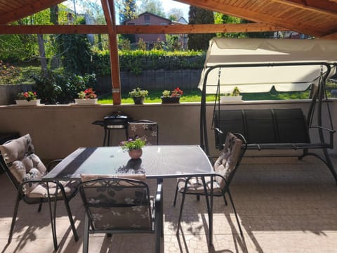 Garden, Garden, Balcony/Terrace, Balcony/Terrace