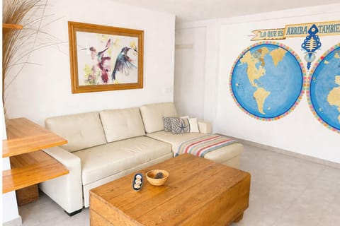 Living room, Decorative detail, Seating area