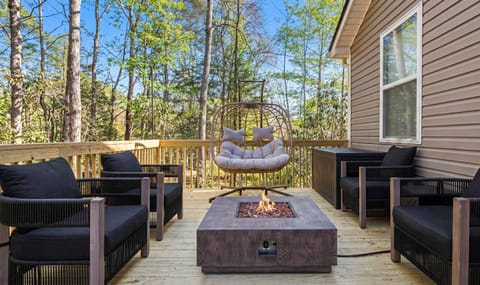 Patio, Seating area