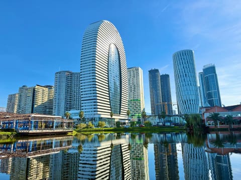 Property building, Neighbourhood, City view, City view, Lake view, Lake view, Location