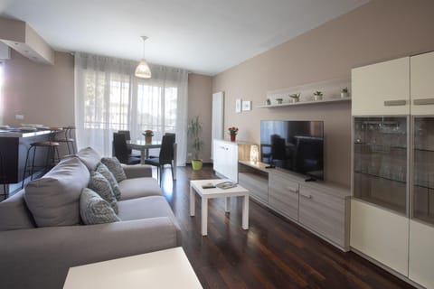 TV and multimedia, Living room, Seating area
