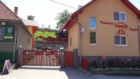 Property building, Street view
