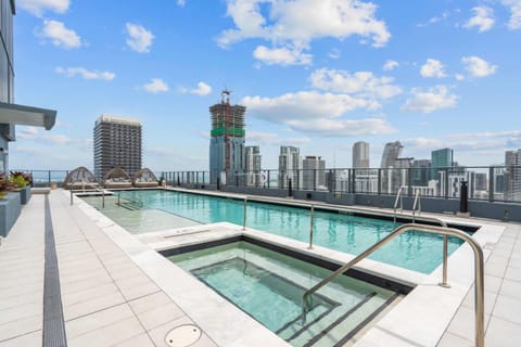 City view, Pool view, Swimming pool
