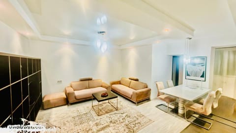 TV and multimedia, Living room, Photo of the whole room, Seating area