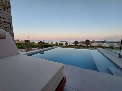 Balcony/Terrace, Swimming pool