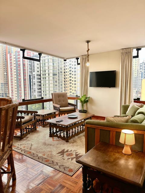 TV and multimedia, Living room, City view