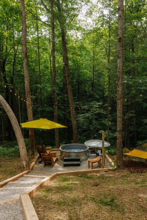 Patio, Natural landscape, Hot Tub, Seating area