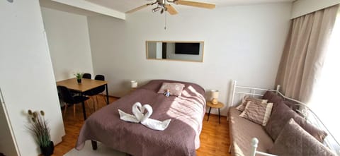 Living room, Photo of the whole room, Bedroom