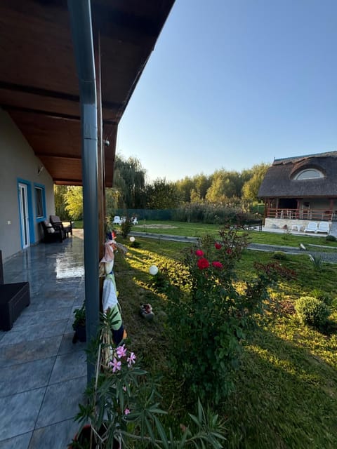 Balcony/Terrace, Garden view