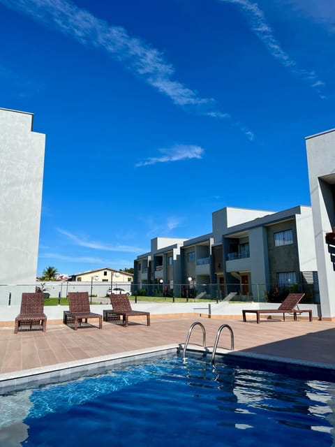 Pool view, Swimming pool, sunbed