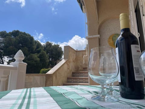 View (from property/room), Balcony/Terrace, Dining area, Drinks