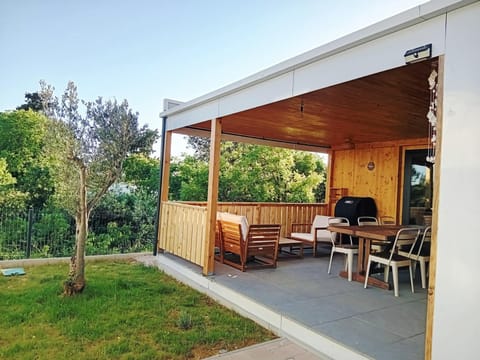 Garden, Balcony/Terrace