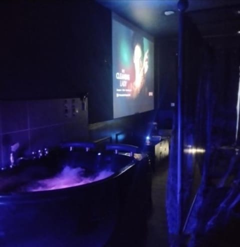 Hot Tub