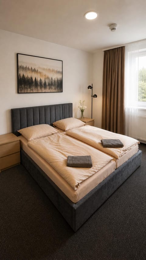 Photo of the whole room, Bedroom