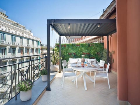 Property building, Day, View (from property/room), Balcony/Terrace, Seating area, Dining area