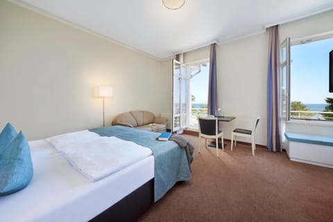 View (from property/room), Balcony/Terrace, Living room, Photo of the whole room