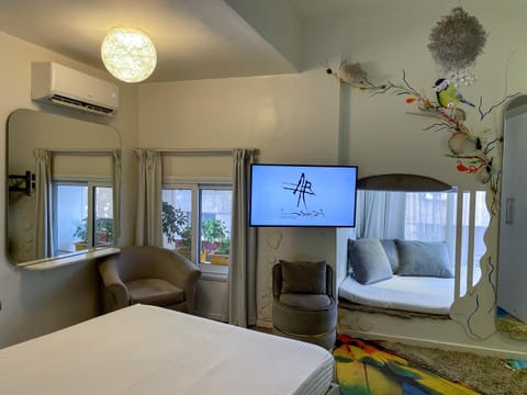 Bed, TV and multimedia