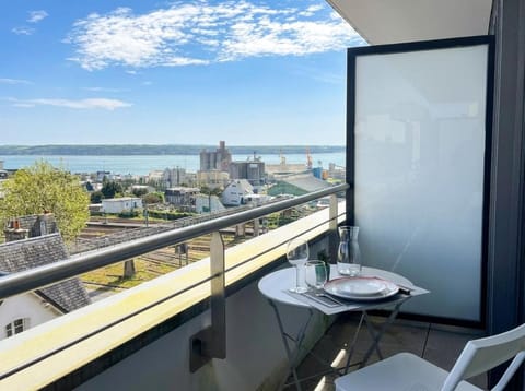 View (from property/room), Balcony/Terrace, Sea view