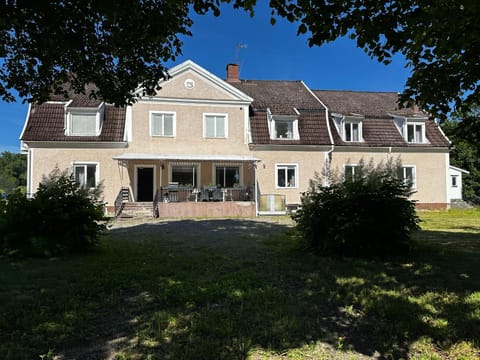 Property building, Garden view