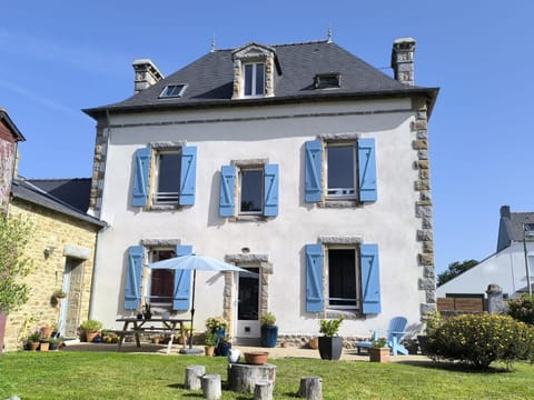 Property building, Garden view
