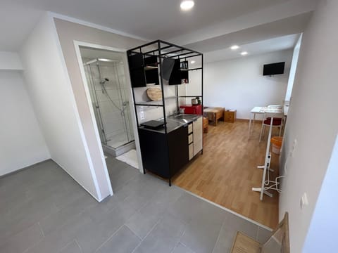 TV and multimedia, Kitchen or kitchenette