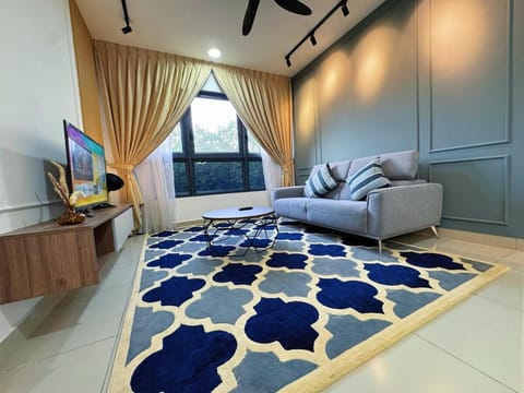 Bed, TV and multimedia, Living room, Photo of the whole room, Seating area, Bedroom