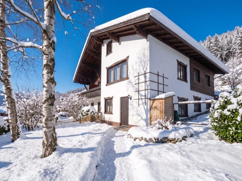Property building, Winter