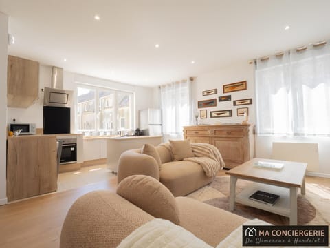Living room, kitchen