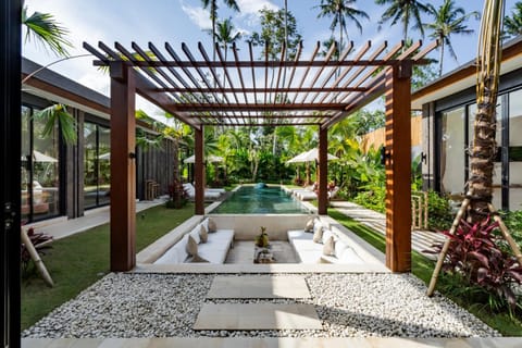 Natural landscape, Swimming pool, sunbed
