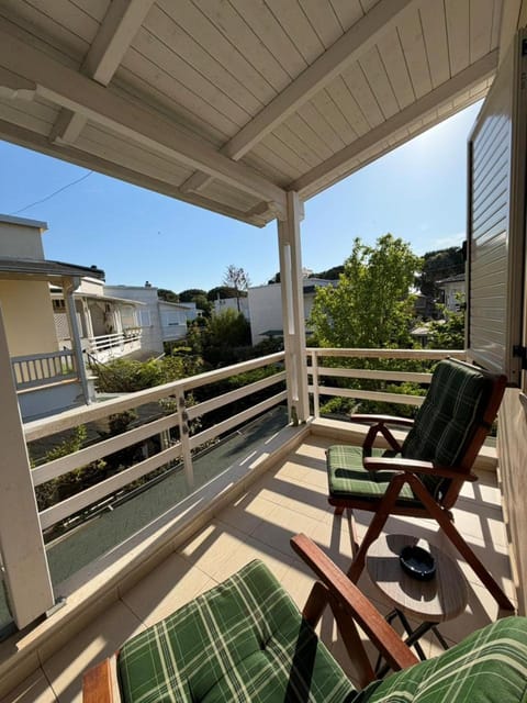 Patio, Balcony/Terrace, Seating area