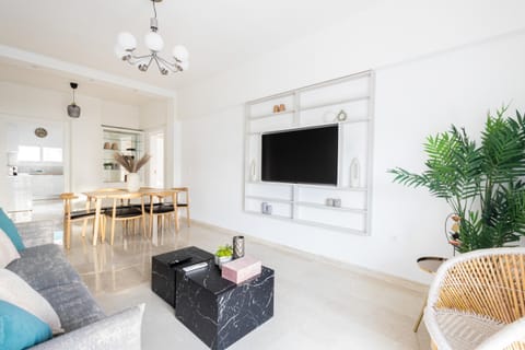 Communal lounge/ TV room, Living room