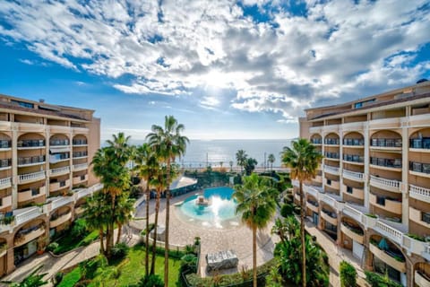 Property building, Pool view, Sea view, Swimming pool