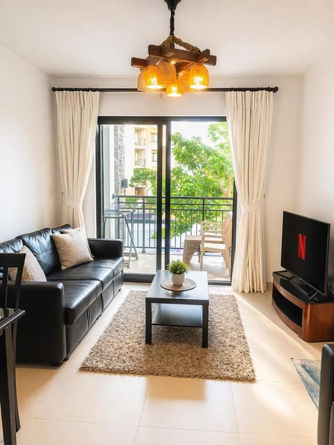 View (from property/room), Living room, Seating area