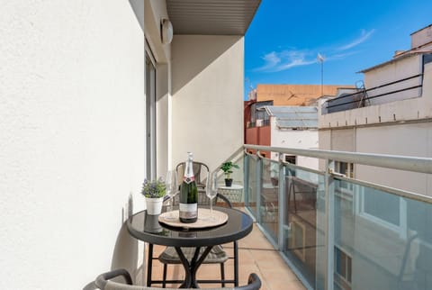 Property building, Day, View (from property/room), Balcony/Terrace, Dining area
