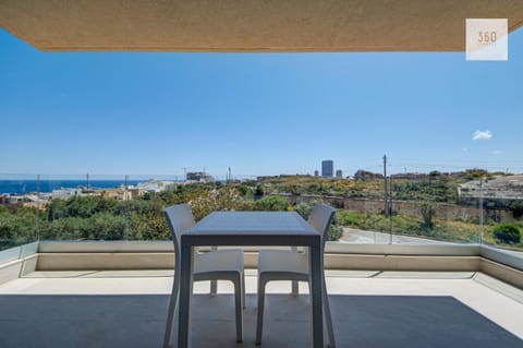 Patio, Day, Natural landscape, View (from property/room), Balcony/Terrace, Living room, Seating area, Dining area, City view, Sea view