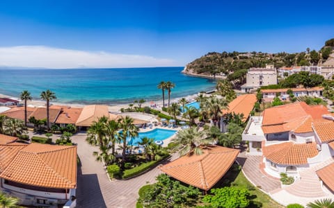 Bird's eye view, Pool view, Sea view