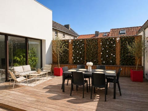 Patio, Living room, Dining area