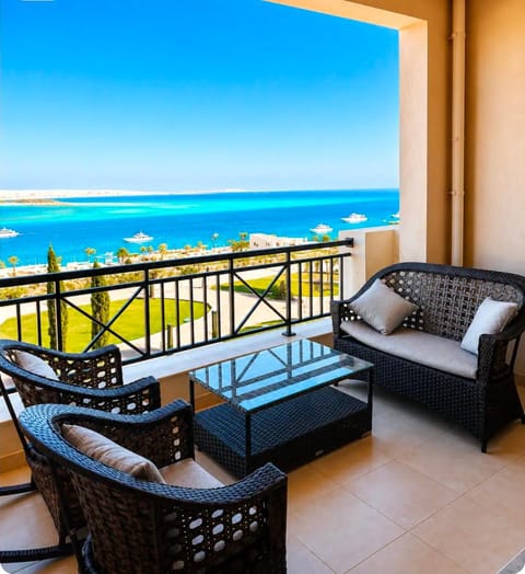 Natural landscape, View (from property/room), Balcony/Terrace, Sea view