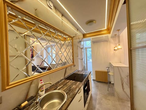 Property building, Bathroom, Kitchen or kitchenette