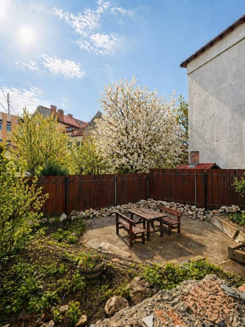 Spring, Day, Garden, Balcony/Terrace, Garden view