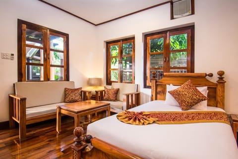 Shower, Toilet, Bathroom, TV and multimedia, Coffee/tea facilities, Seating area, Bedroom