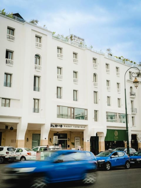Facade/entrance