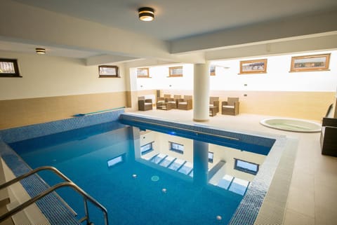 Facade/entrance, Day, Pool view