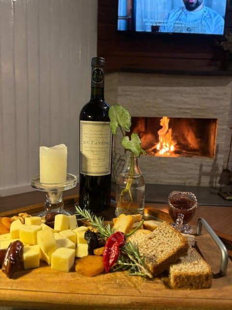 Food, Drinks, fireplace