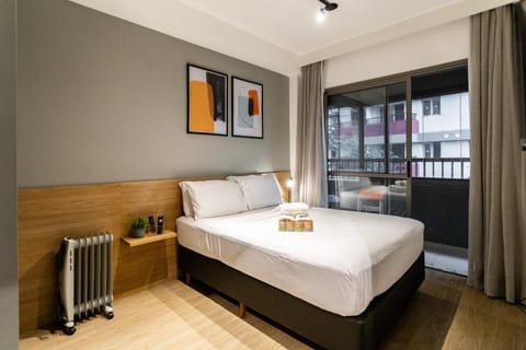 Bed, Photo of the whole room, Bedroom, internet
