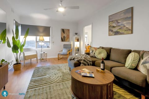 Living room, Photo of the whole room