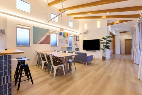 TV and multimedia, Living room, Dining area