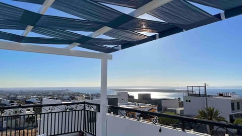 Balcony/Terrace, City view, Sea view